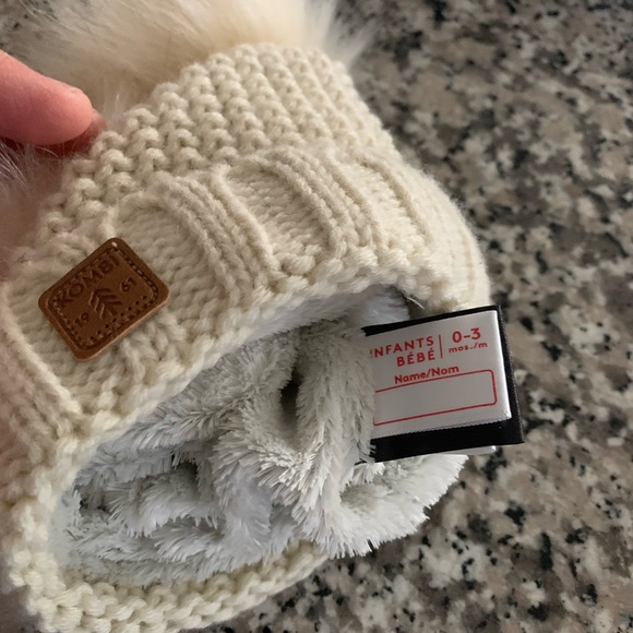 Kombi Baby hat - Picture 3 of 3